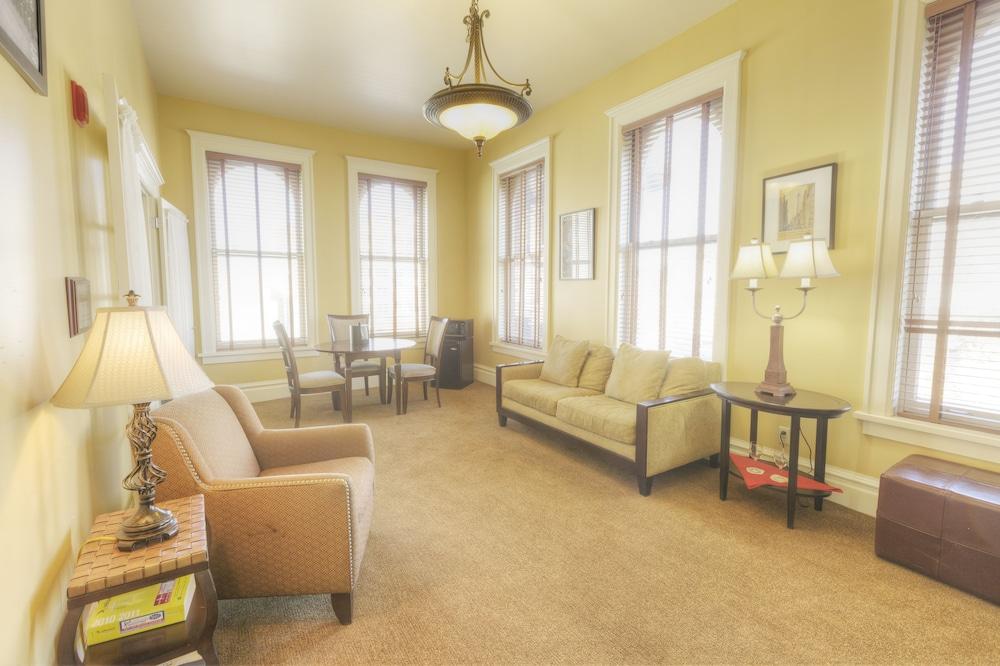 Montvale 3* Spokane