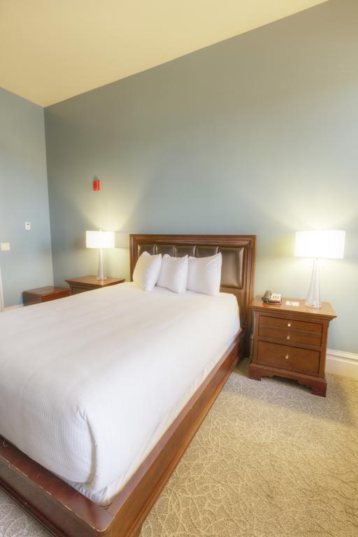 Montvale Hotel 3*
